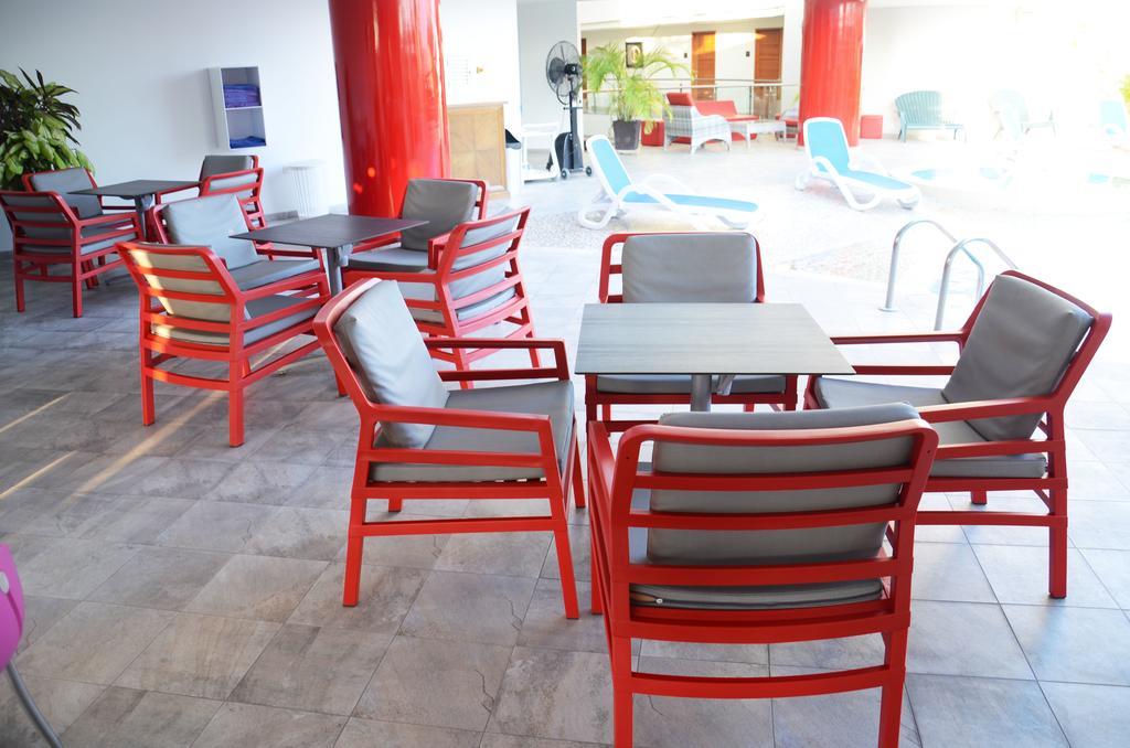 Hotel Atrium Plaza บาร์รังกีญา ภายนอก รูปภาพ