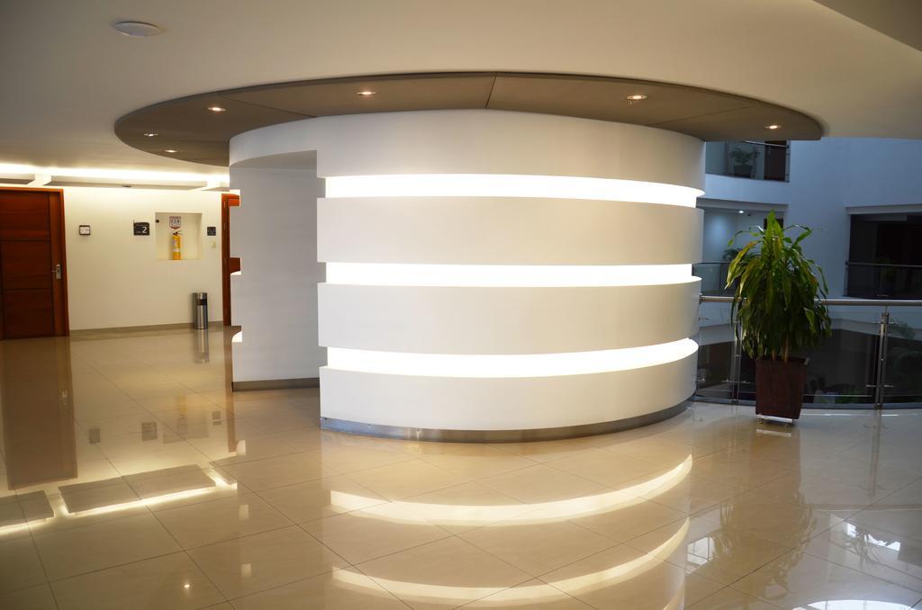Hotel Atrium Plaza บาร์รังกีญา ภายนอก รูปภาพ