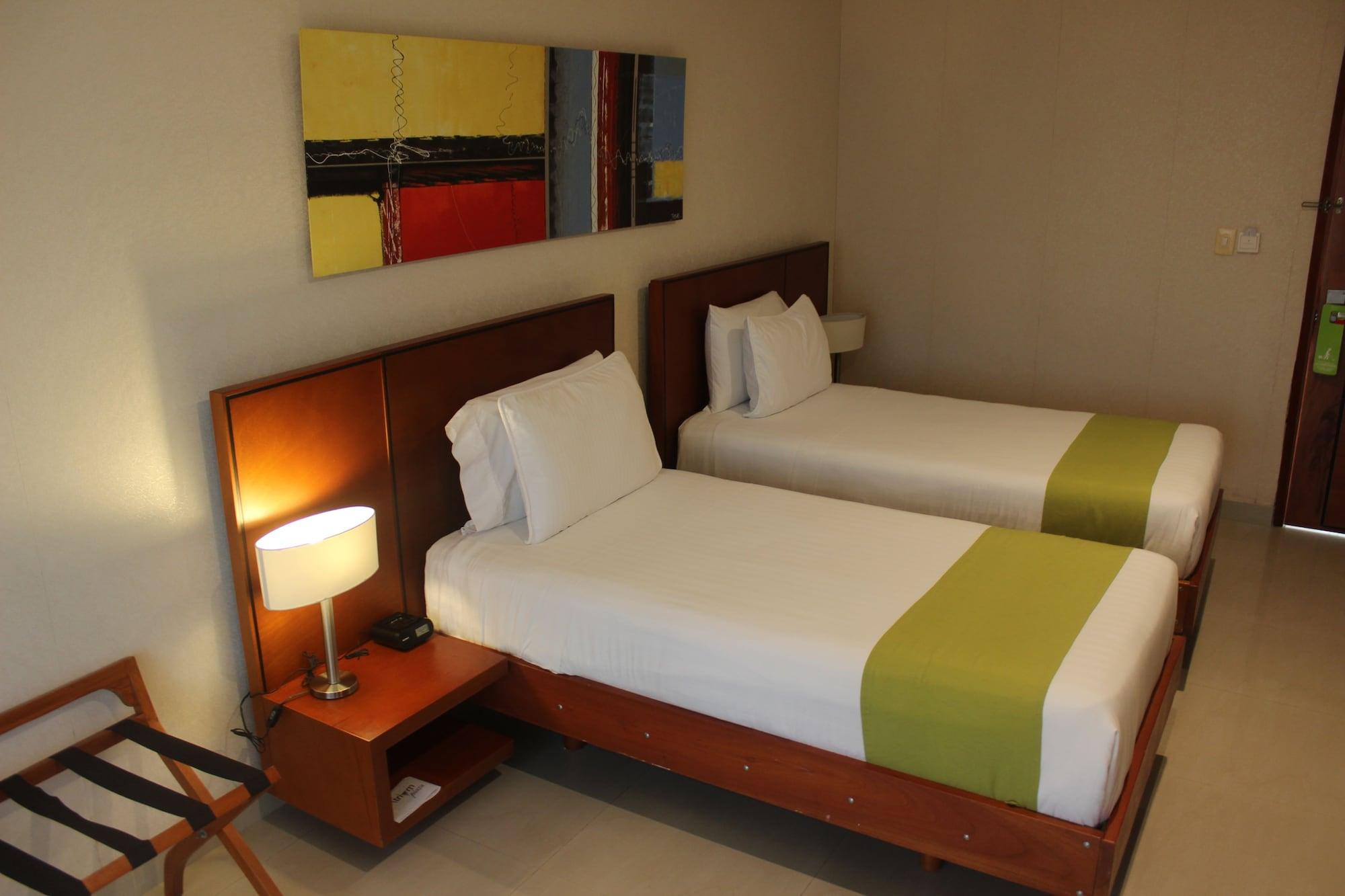 Hotel Atrium Plaza บาร์รังกีญา ภายนอก รูปภาพ