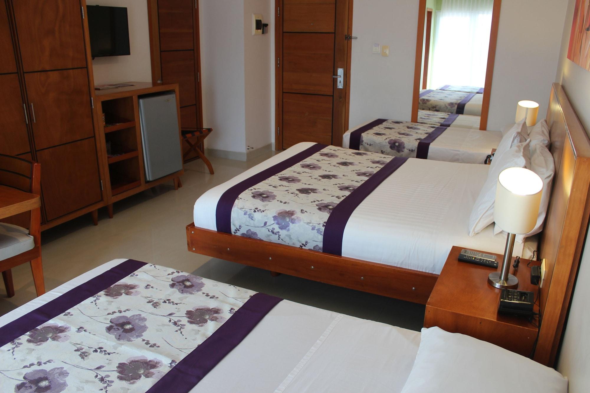 Hotel Atrium Plaza บาร์รังกีญา ภายนอก รูปภาพ