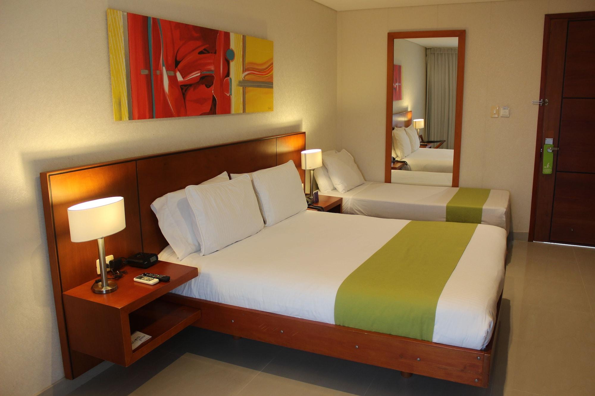 Hotel Atrium Plaza บาร์รังกีญา ภายนอก รูปภาพ