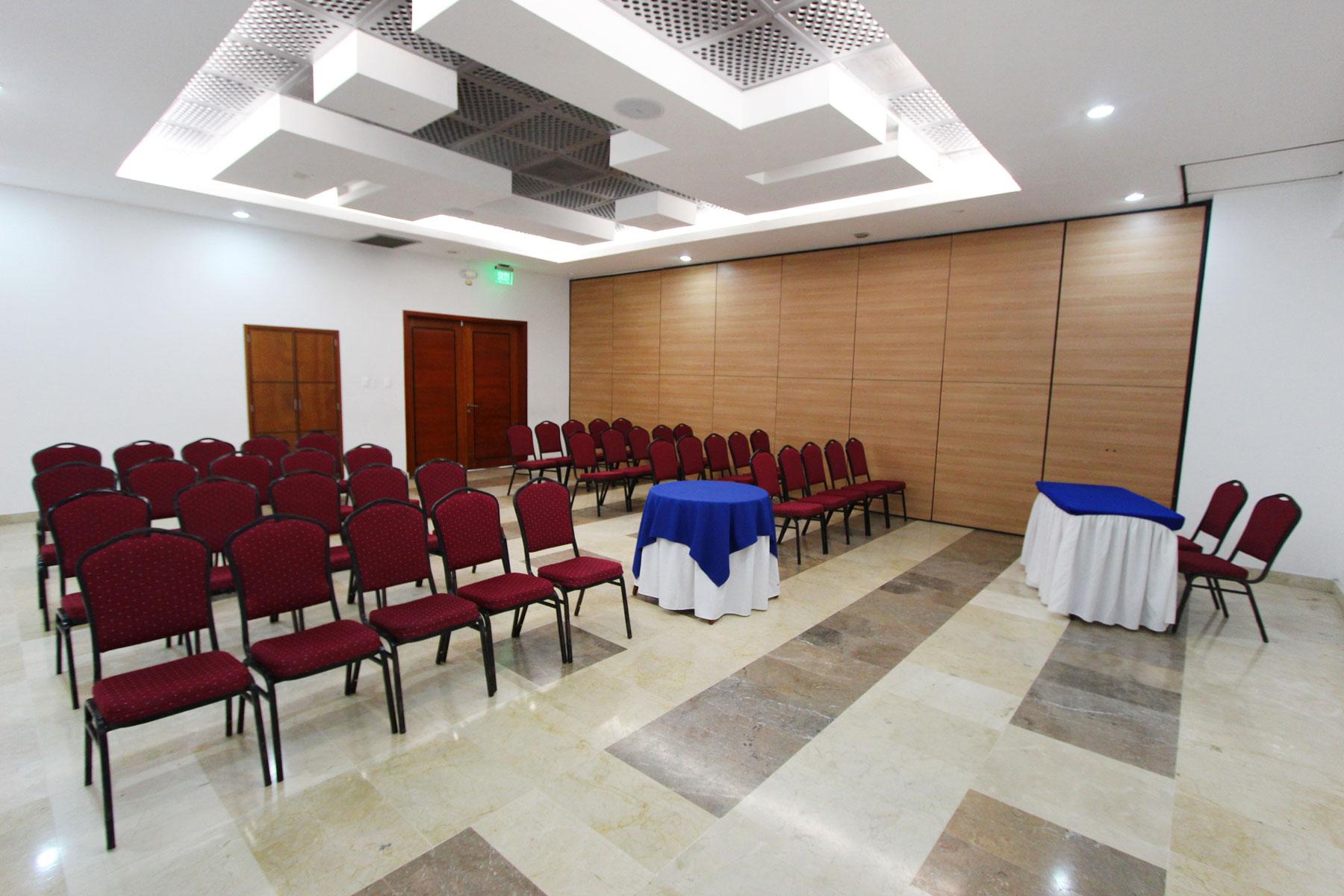 Hotel Atrium Plaza บาร์รังกีญา ภายนอก รูปภาพ