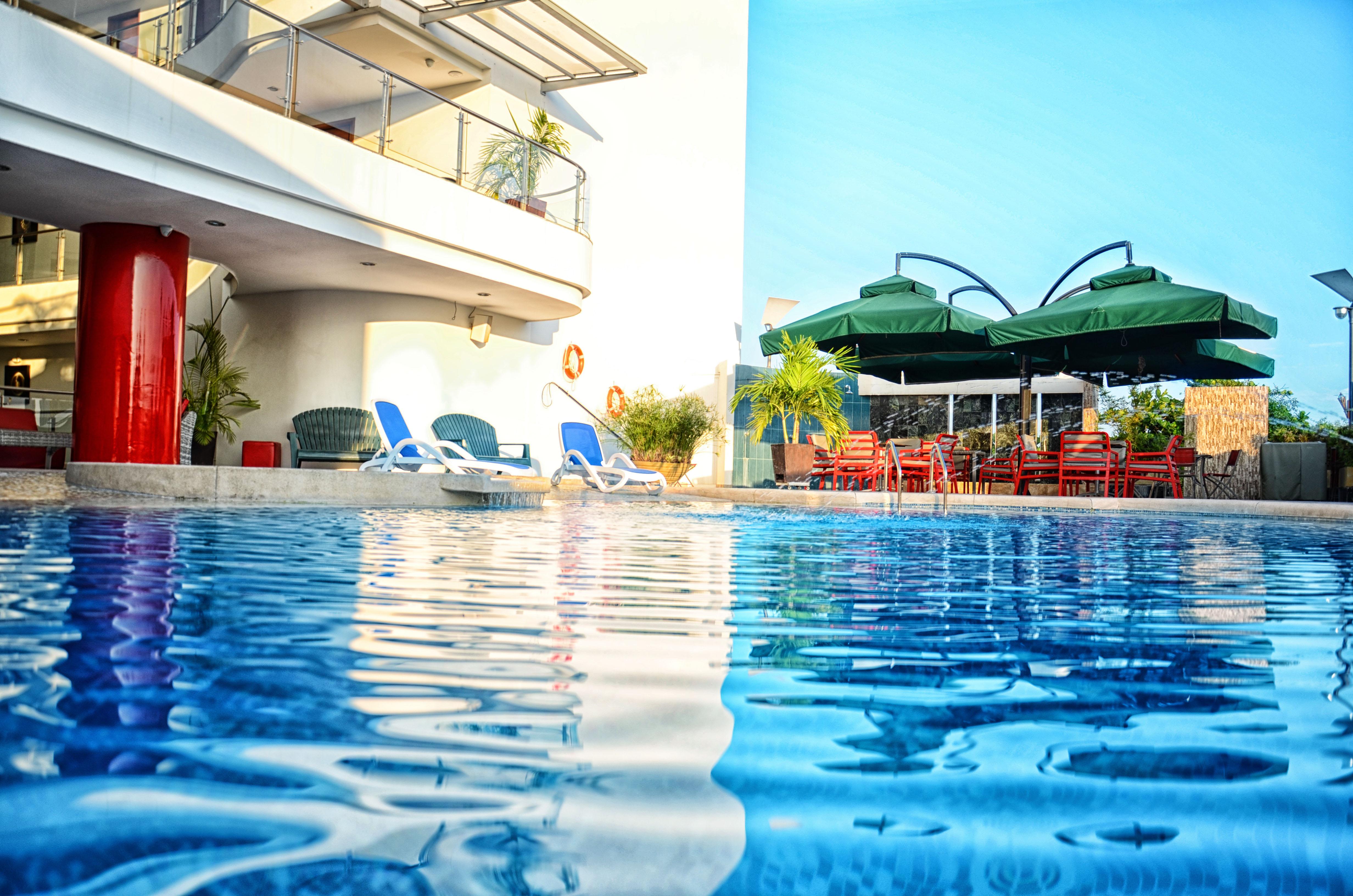 Hotel Atrium Plaza บาร์รังกีญา ภายนอก รูปภาพ